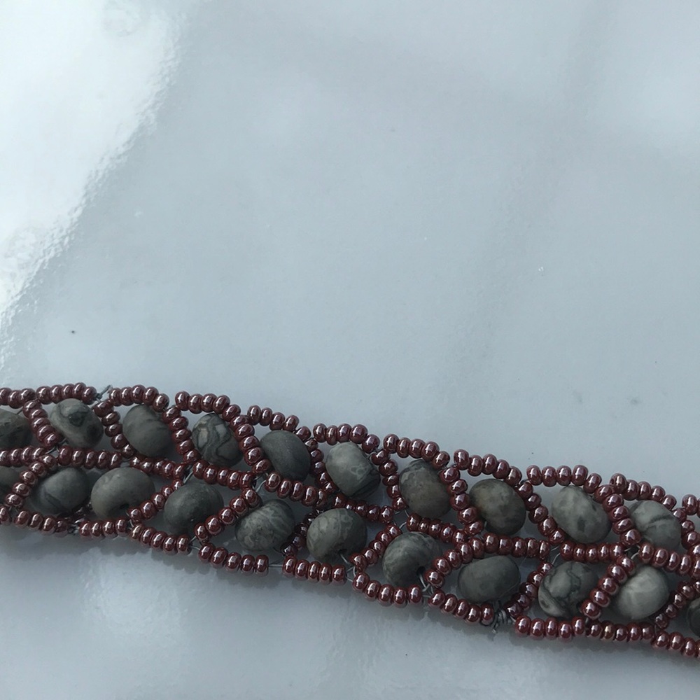 Gray bracelet - Picture 2 of 4